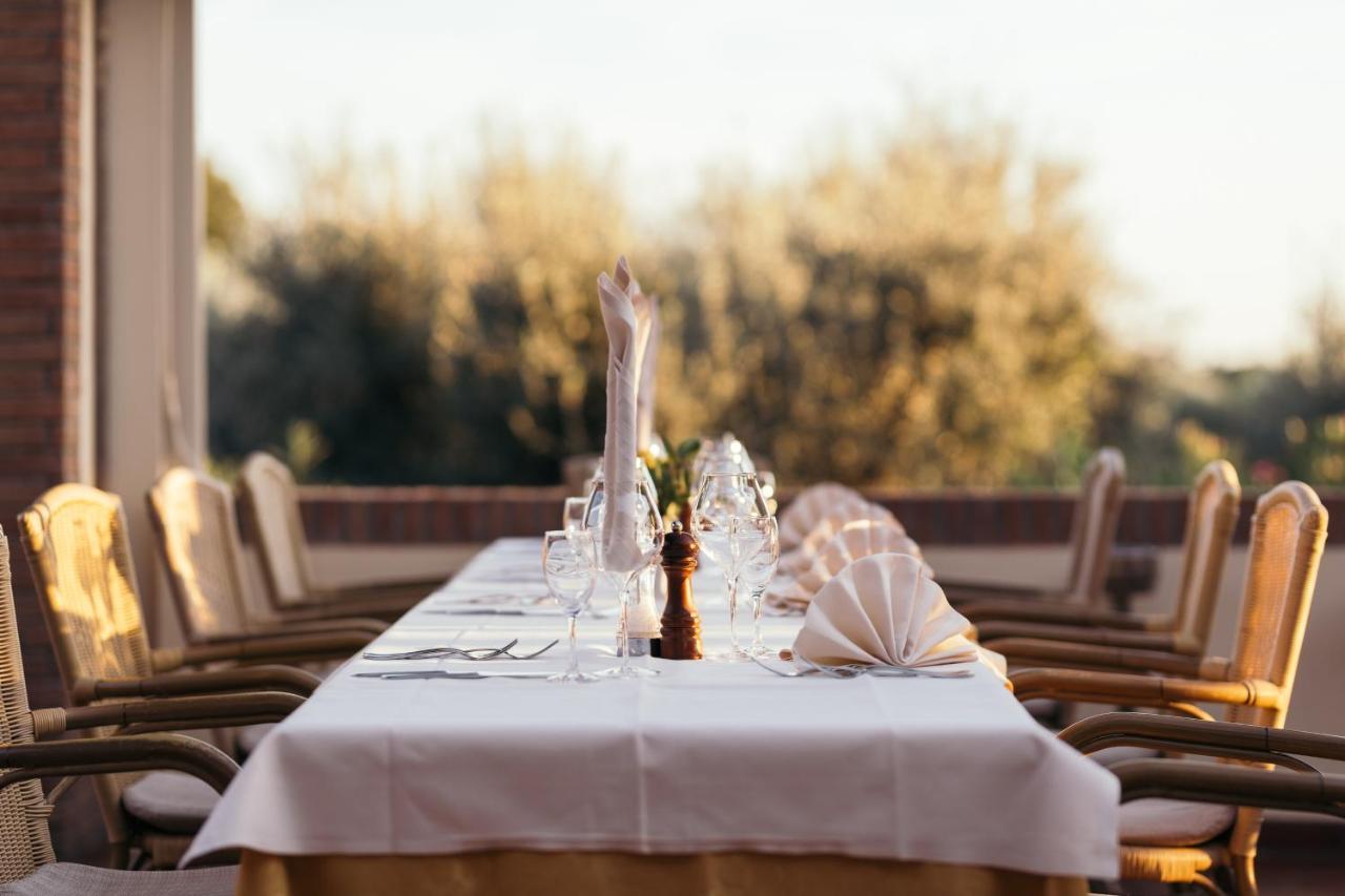 Agrihotel Elisabetta Collemezzano Luaran gambar