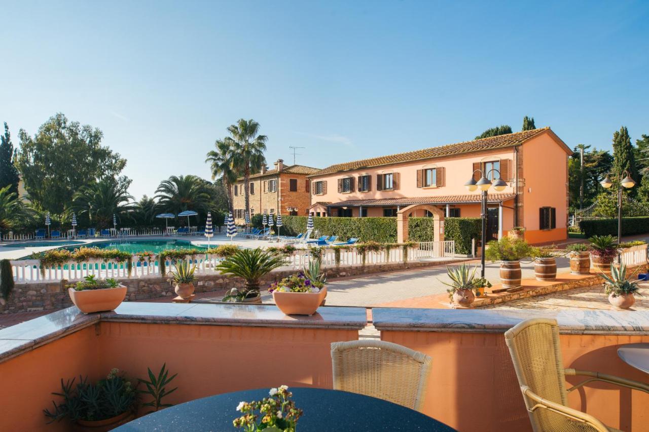 Agrihotel Elisabetta Collemezzano Luaran gambar